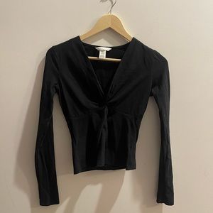 H&M Long Sleeve Tee w Knot Detail XS